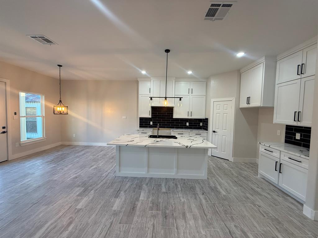 11009 San Jacinto Drive, La Porte, Texas image 8