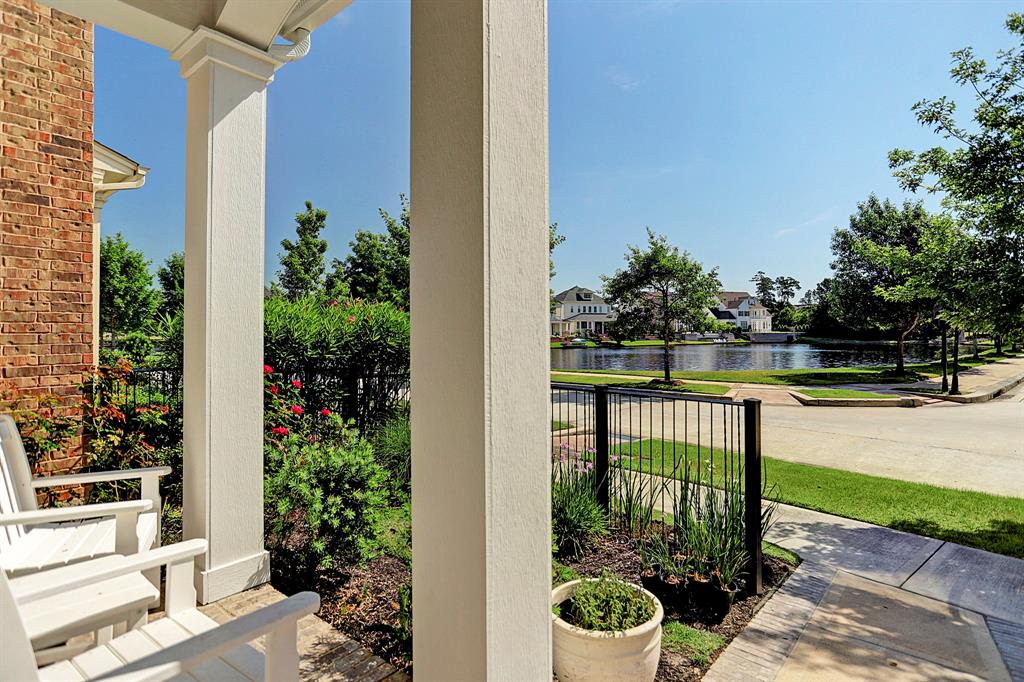 31 E Breezy Way