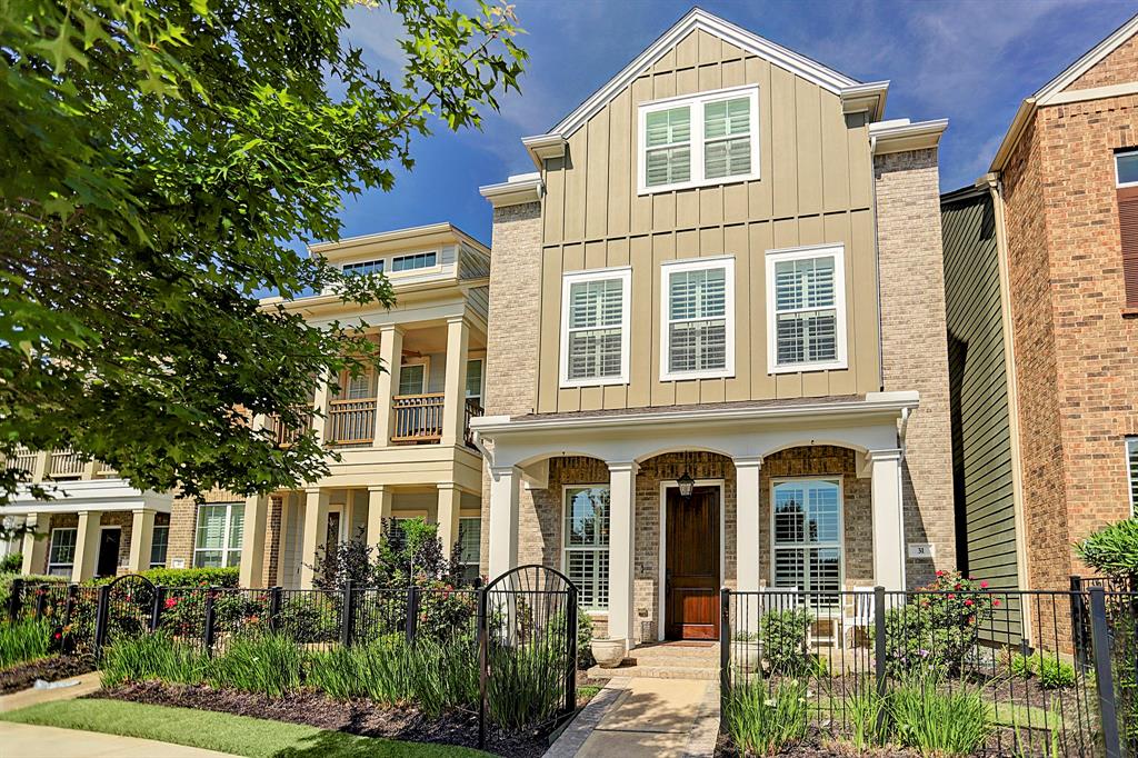 31 E Breezy Way