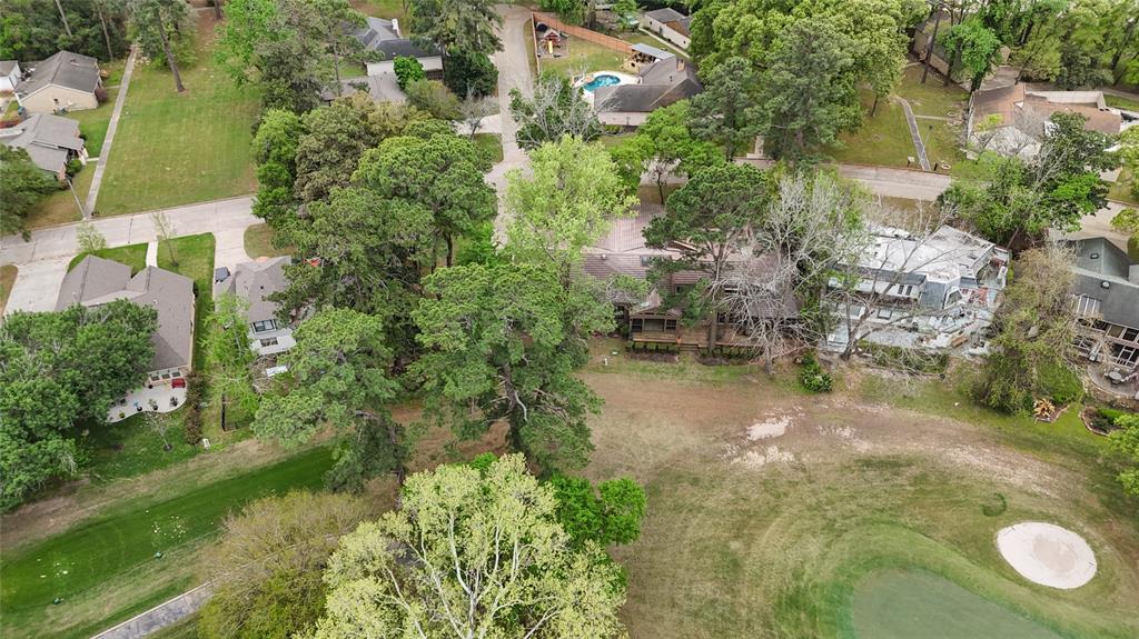 84 April Wind Drive, Conroe, Texas image 3