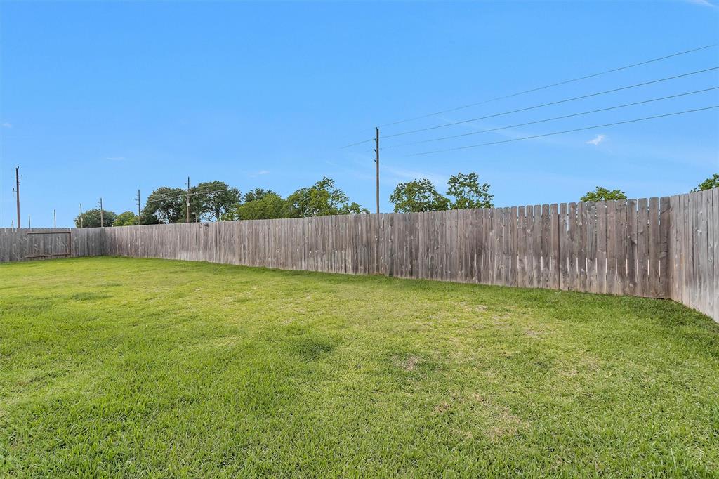 1147 Buffalograss Trail, Sealy, Texas image 31