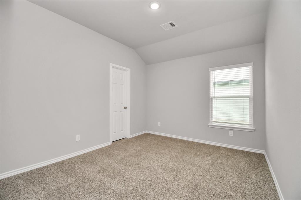 795 E Houston St, Dayton, Texas image 24