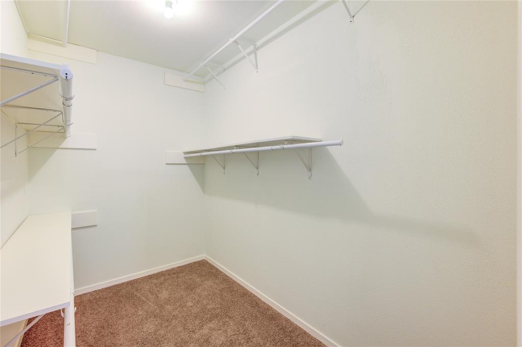2215 Squire Dobbins Drive, Sugar Land, Texas image 18