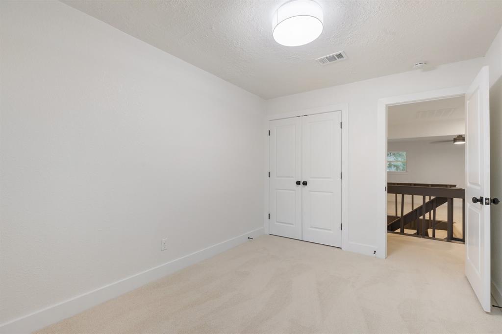 4 Blazing Star Court, Spring, Texas image 22