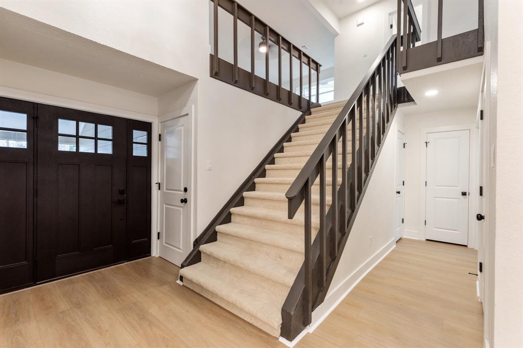 4 Blazing Star Court, Spring, Texas image 7