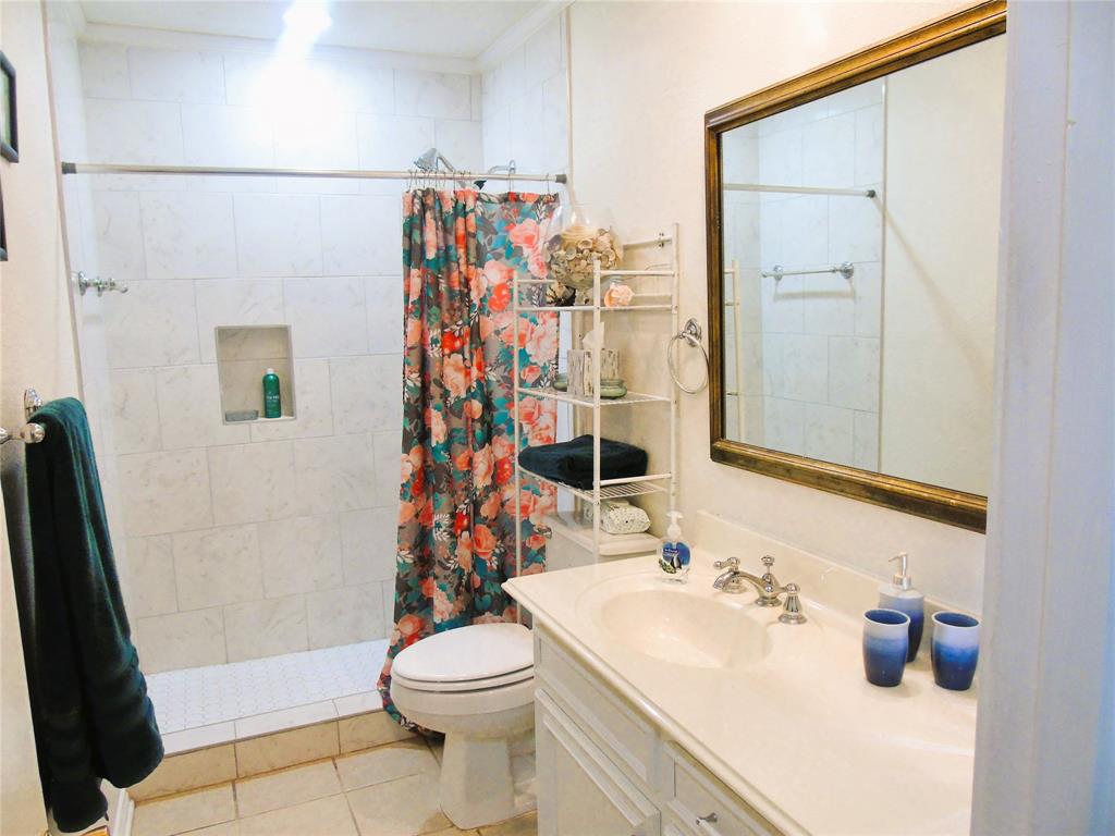 2429 16th Ave N Ave, Texas City, Texas image 21