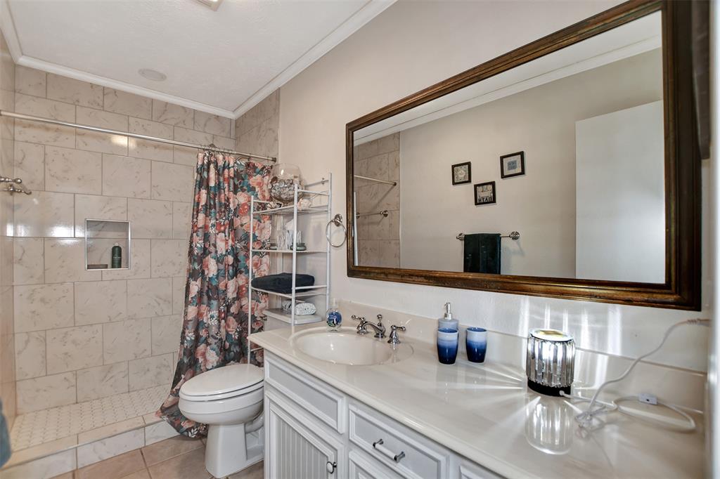 2429 16th Ave N Ave, Texas City, Texas image 20