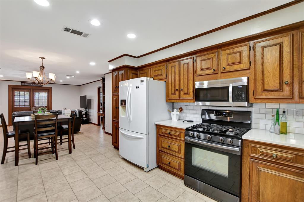 2429 16th Ave N Ave, Texas City, Texas image 13