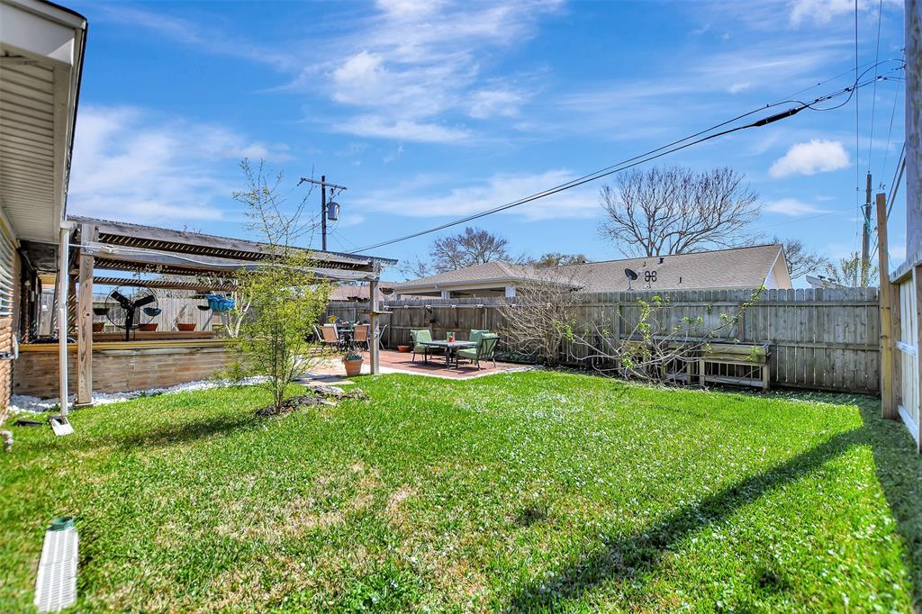 2429 16th Ave N Ave, Texas City, Texas image 25