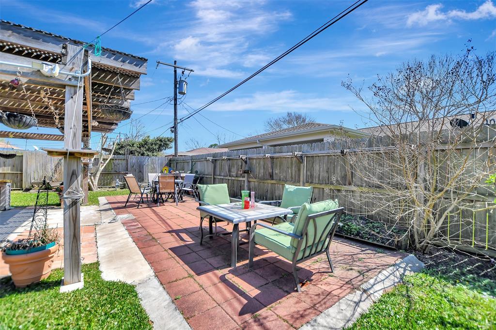 2429 16th Ave N Ave, Texas City, Texas image 26