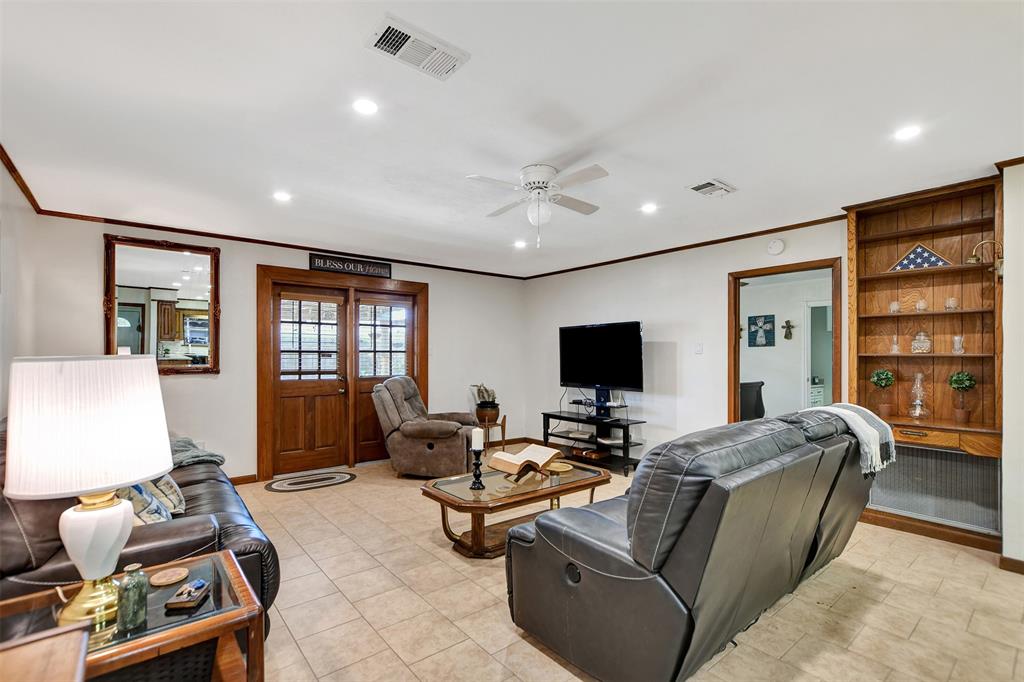 2429 16th Ave N Ave, Texas City, Texas image 6