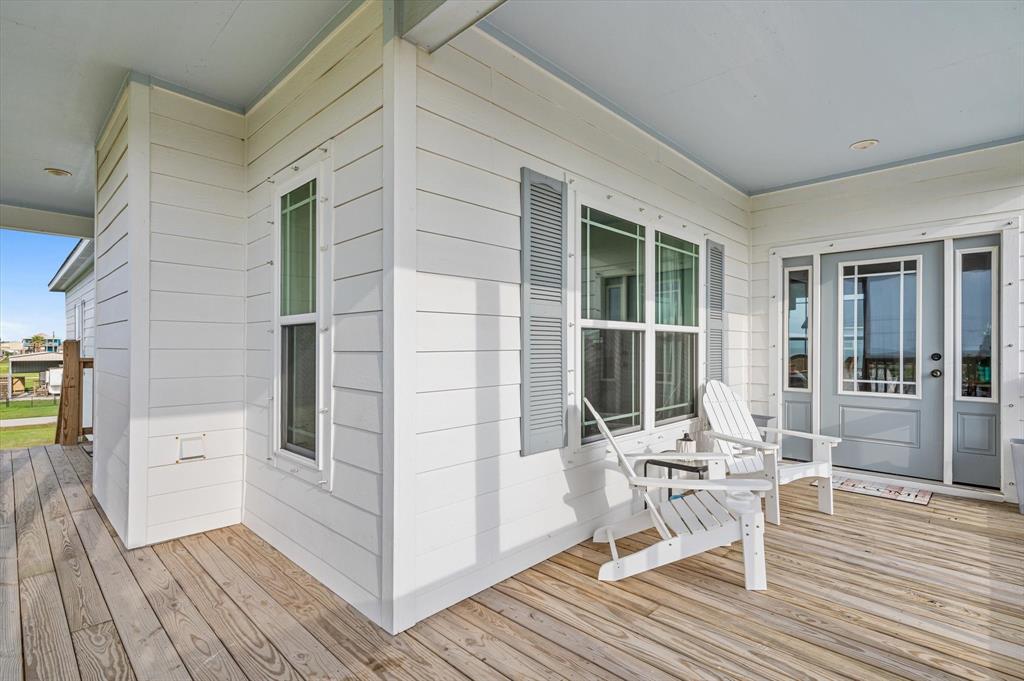 1023 N Bay Street, Gilchrist, Texas image 7