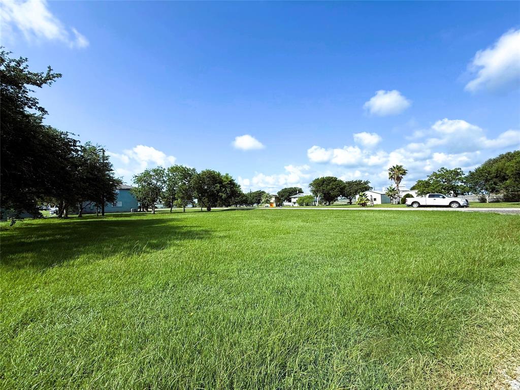 00 Swallow Court, Palacios, Texas image 3