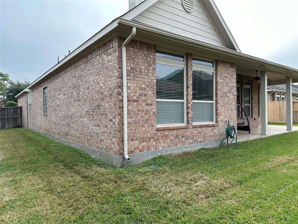 2402 E Tuschman, Pearland, Texas image 9