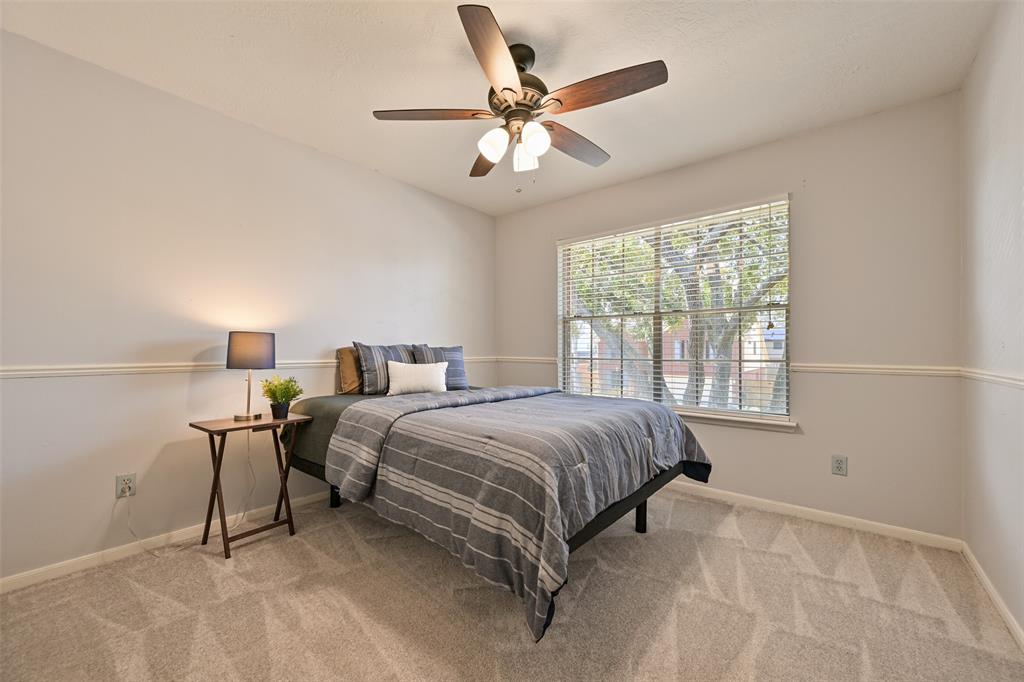 4903 Ten Sleep Lane, Friendswood, Texas image 16