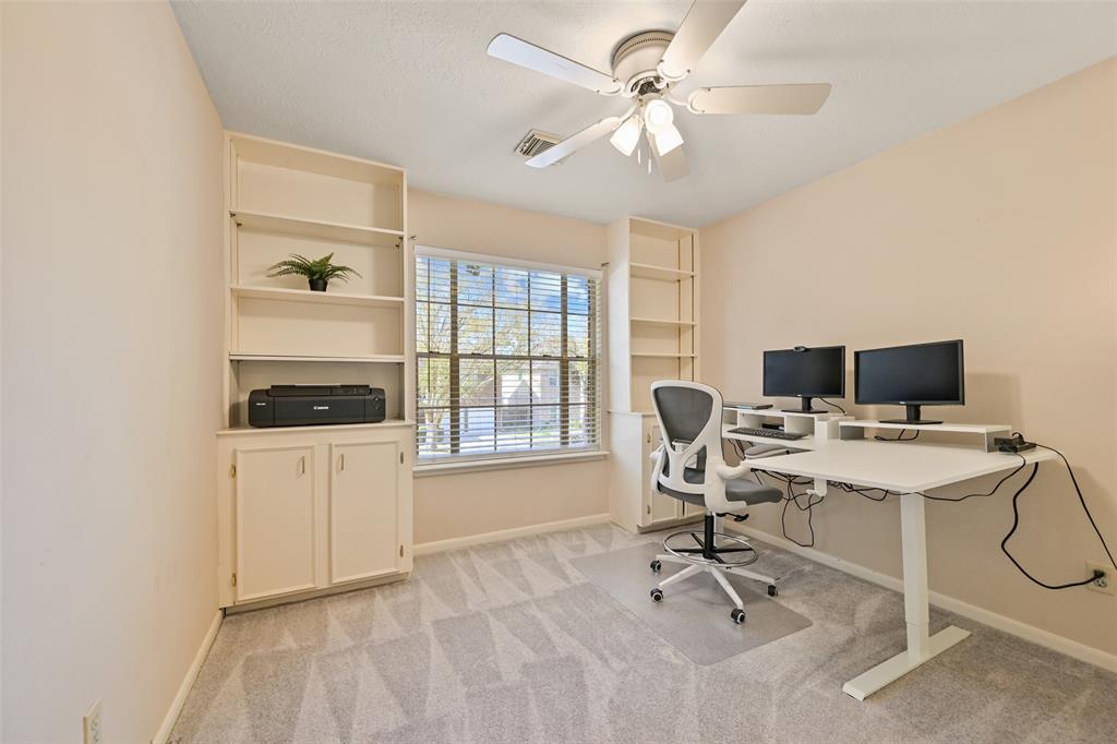 4903 Ten Sleep Lane, Friendswood, Texas image 15