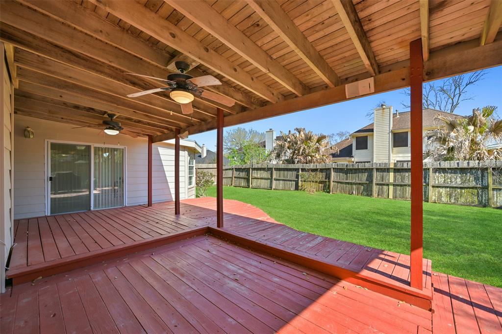 4903 Ten Sleep Lane, Friendswood, Texas image 20