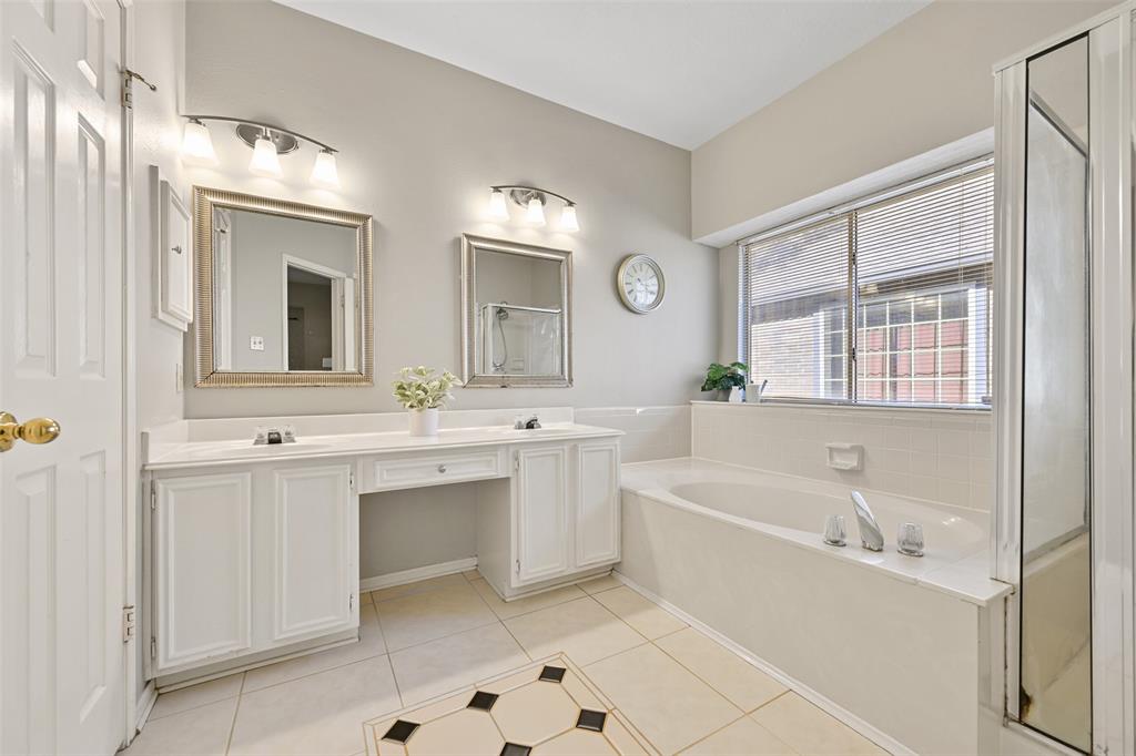 4903 Ten Sleep Lane, Friendswood, Texas image 11