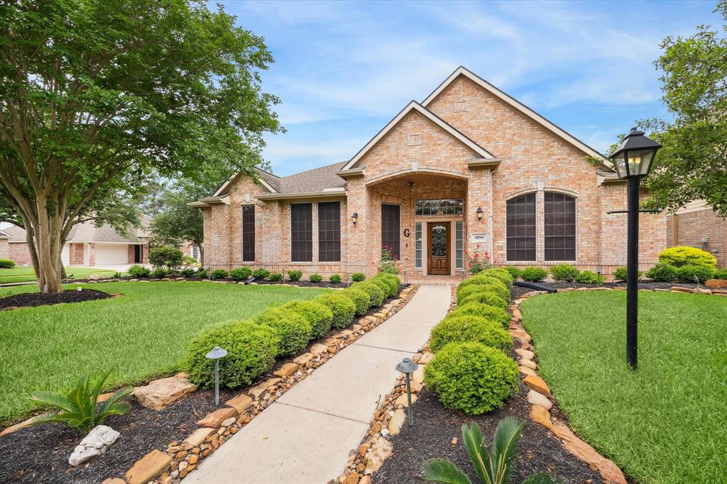 11714 Canyon Bend Drive, Tomball, Texas image 1