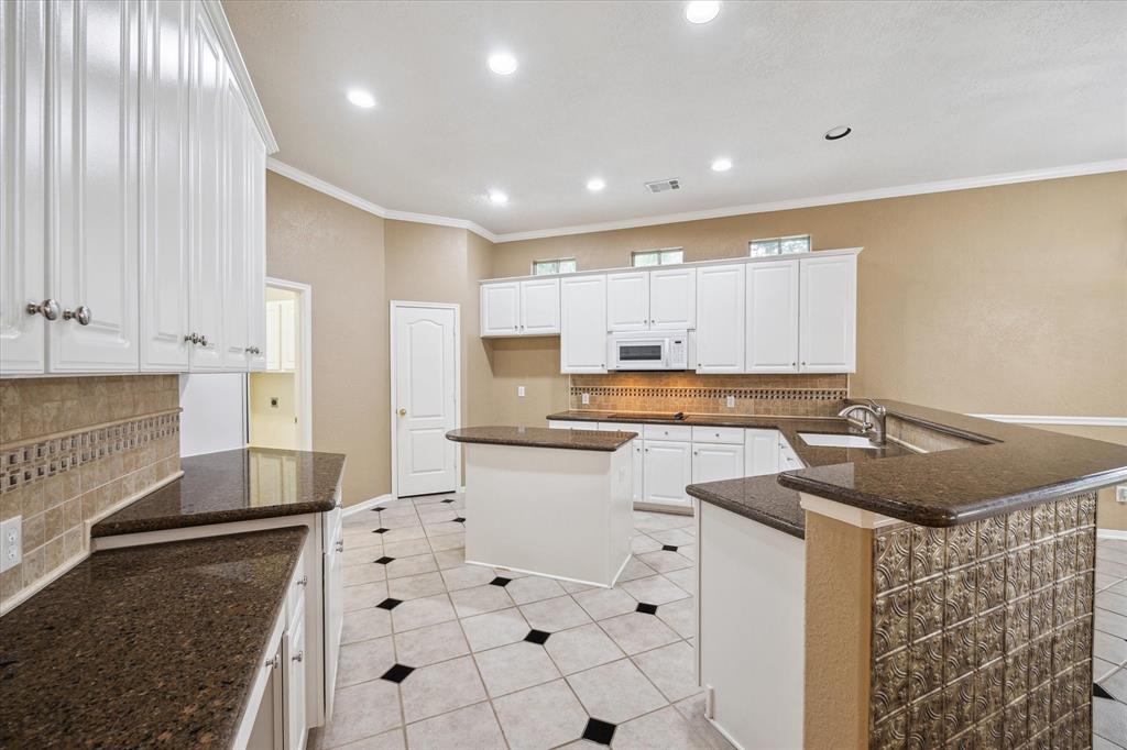 11714 Canyon Bend Drive, Tomball, Texas image 6