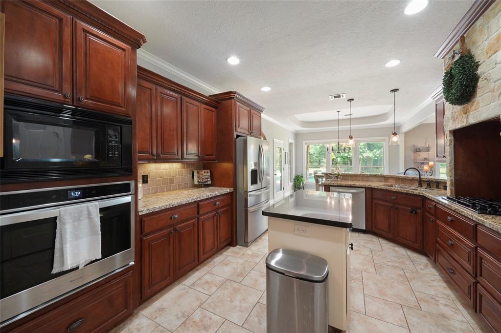 5112 E Settlers Bend, Montgomery, Texas image 10