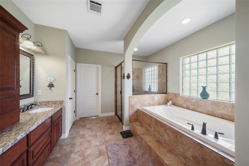 5112 E Settlers Bend, Montgomery, Texas image 19