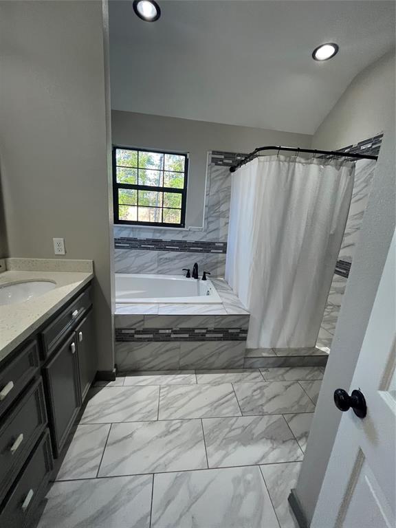 6389 Waukegan Road, Conroe, Texas image 38