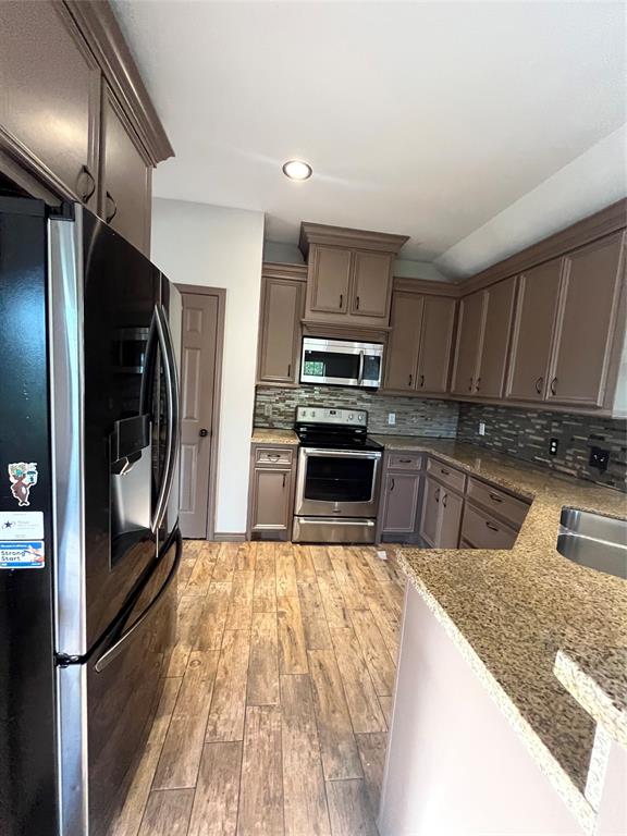 6389 Waukegan Road, Conroe, Texas image 19