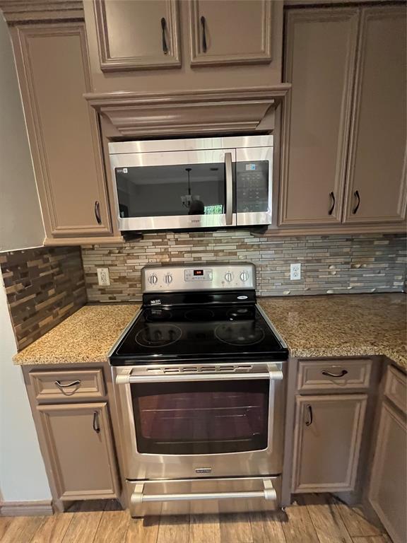 6389 Waukegan Road, Conroe, Texas image 18