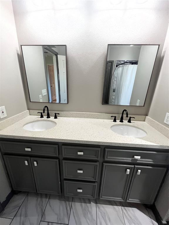 6389 Waukegan Road, Conroe, Texas image 37