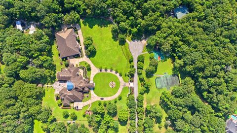 Photo of 29310 Martelly Way, Huffman, TX 77336 (MLS # 38223405)