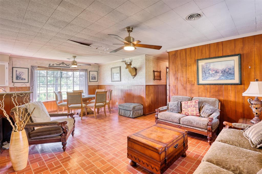 1038 Trenckmann Road, Sealy, Texas image 27