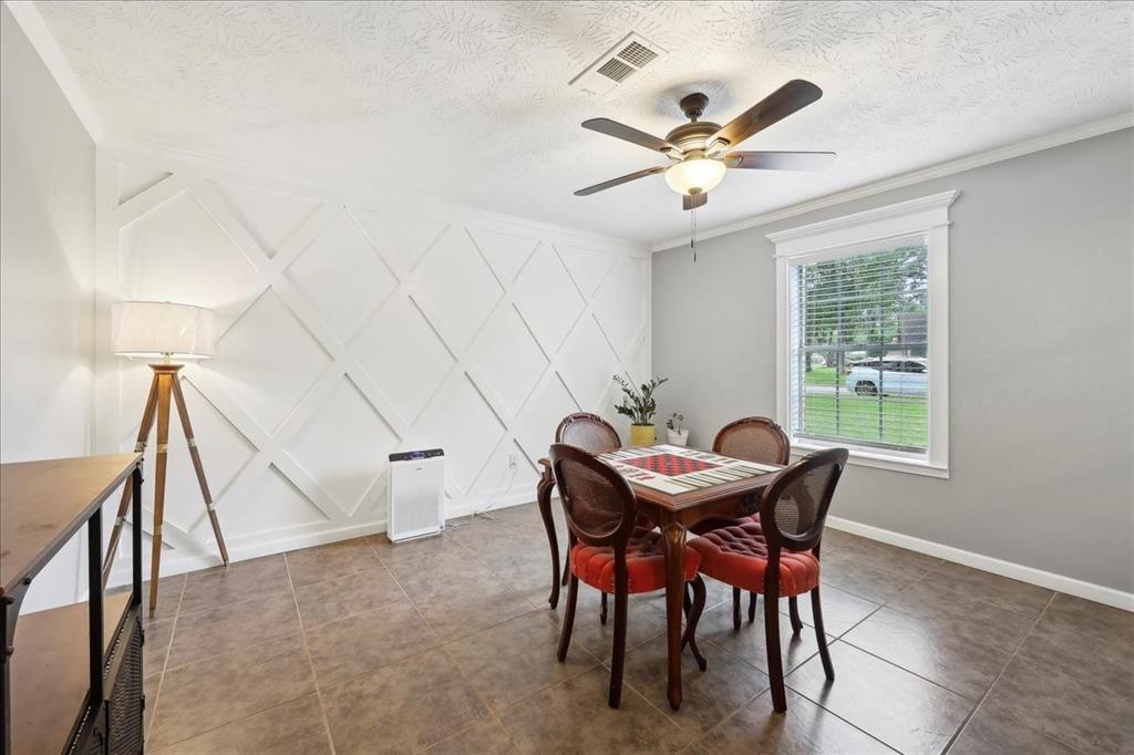 1845 King Arthur Court, Pinehurst, Texas image 18
