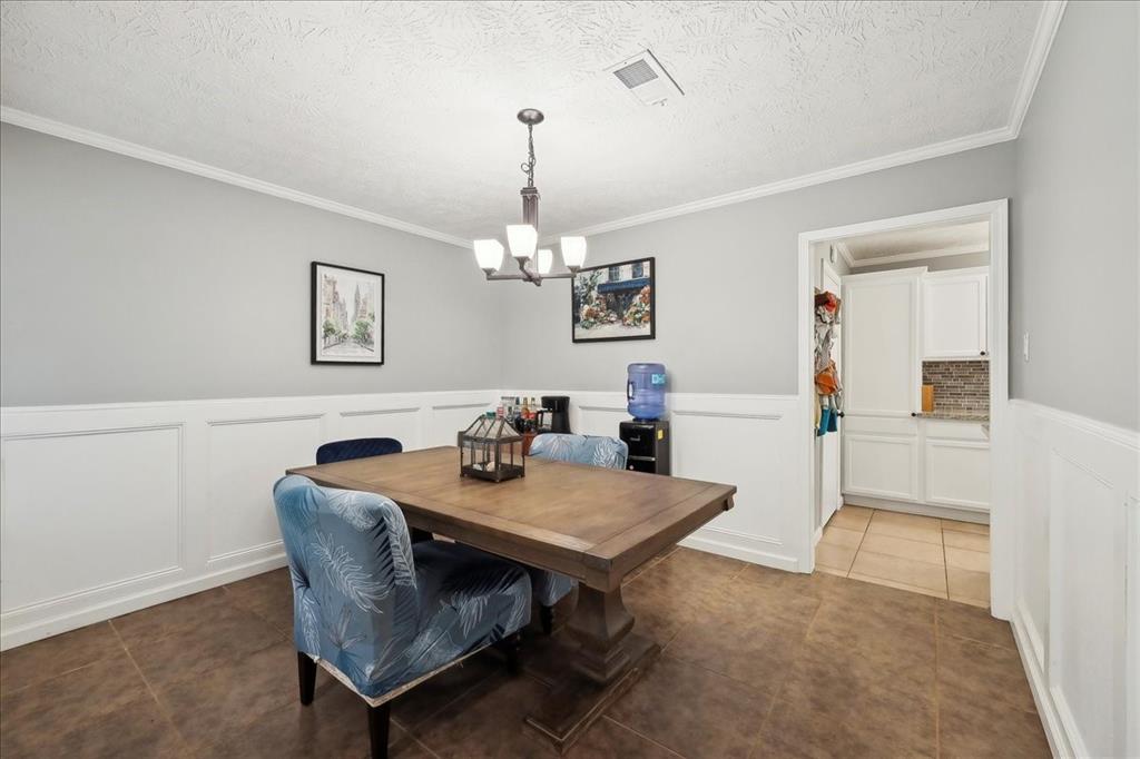 1845 King Arthur Court, Pinehurst, Texas image 16