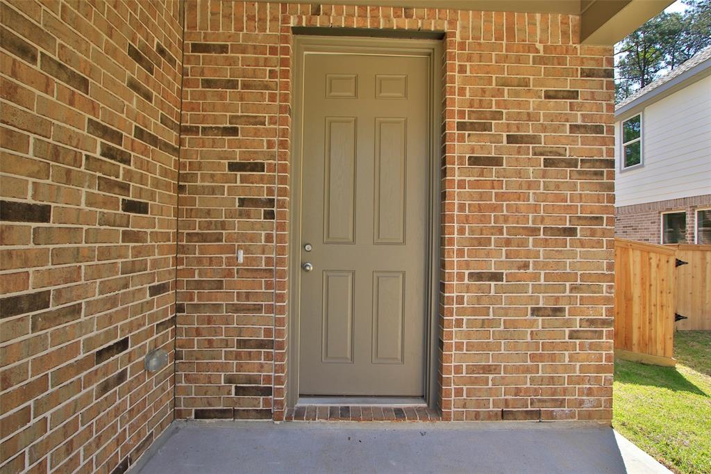 502 Cotton Patch Drive, Willis, Texas image 6