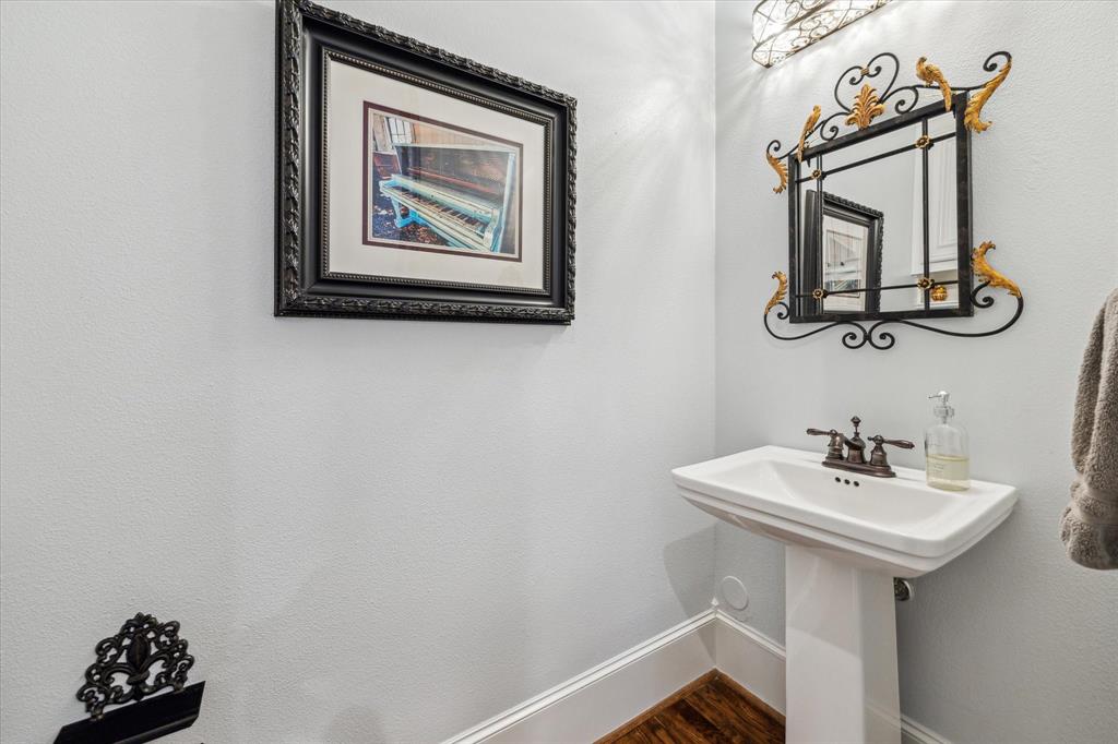 300 E 26th Street, Houston, Texas image 20