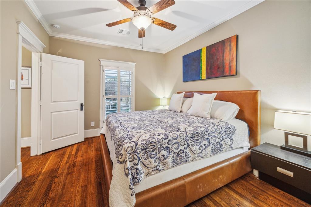 300 E 26th Street, Houston, Texas image 35