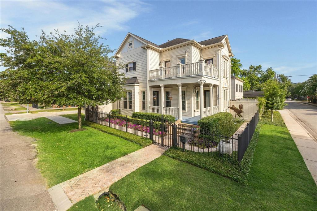 300 E 26th Street, Houston, Texas image 47