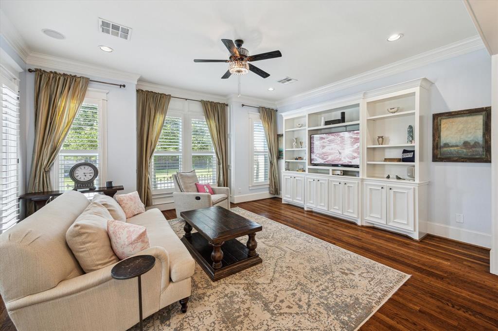 300 E 26th Street, Houston, Texas image 10