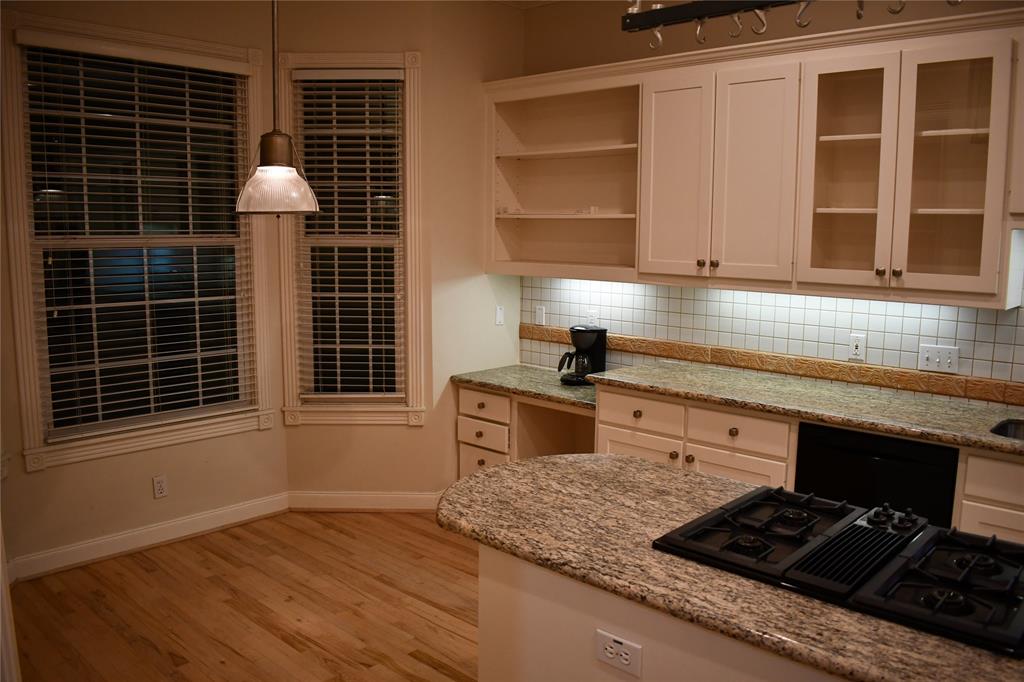 2215 Sheridan Street, Houston, Texas image 8