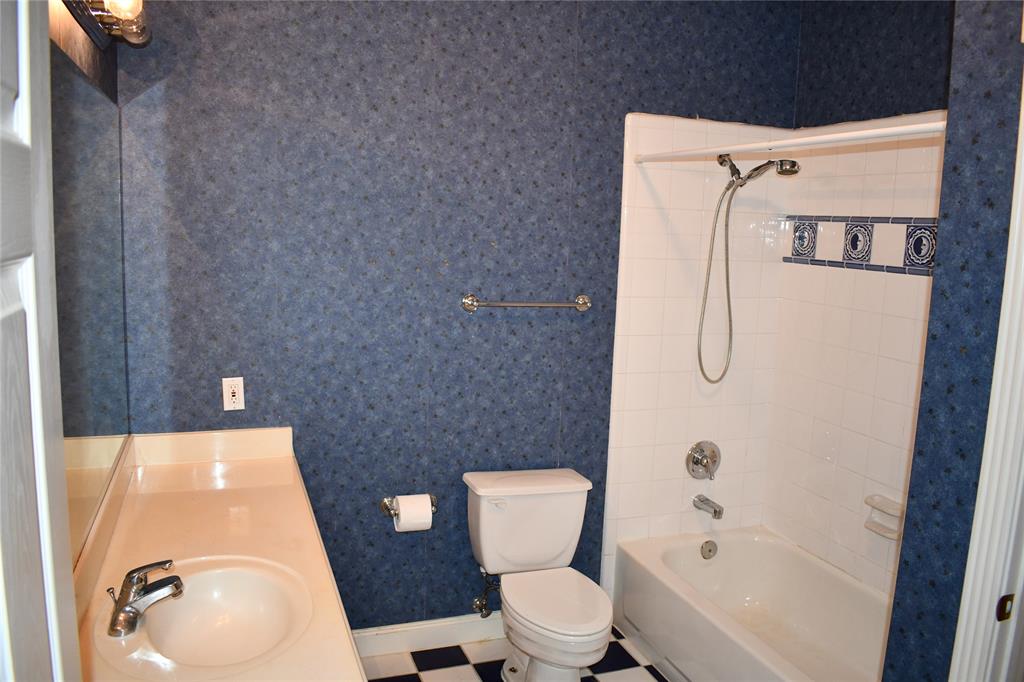 2215 Sheridan Street, Houston, Texas image 32