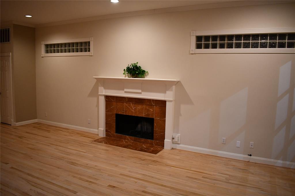 2215 Sheridan Street, Houston, Texas image 14