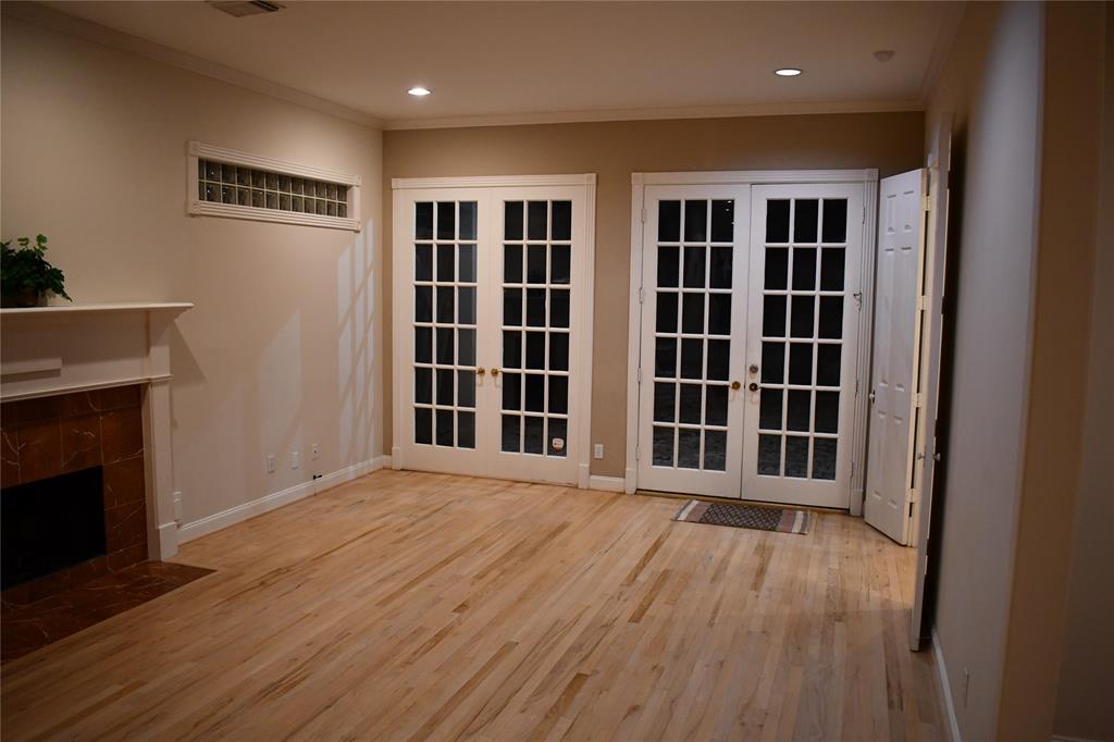 2215 Sheridan Street, Houston, Texas image 13