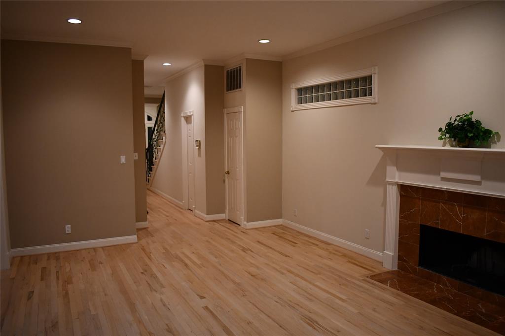 2215 Sheridan Street, Houston, Texas image 12