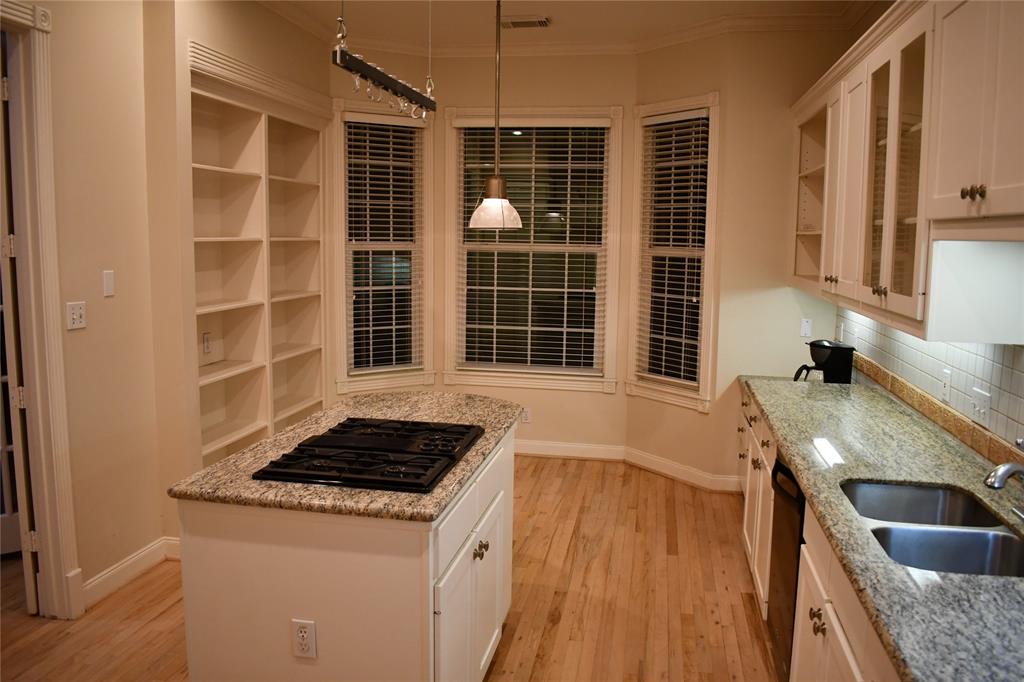 2215 Sheridan Street, Houston, Texas image 7