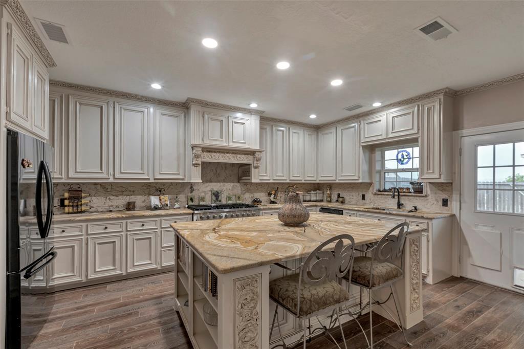 13066 Laura Lake Drive, Willis, Texas image 14