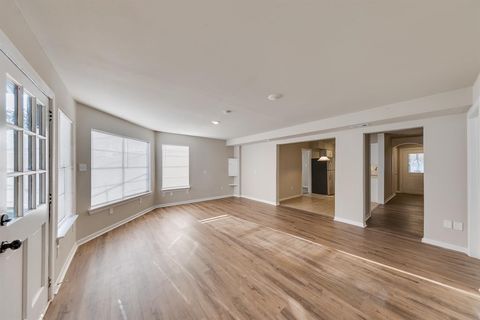 MLS: 12400877