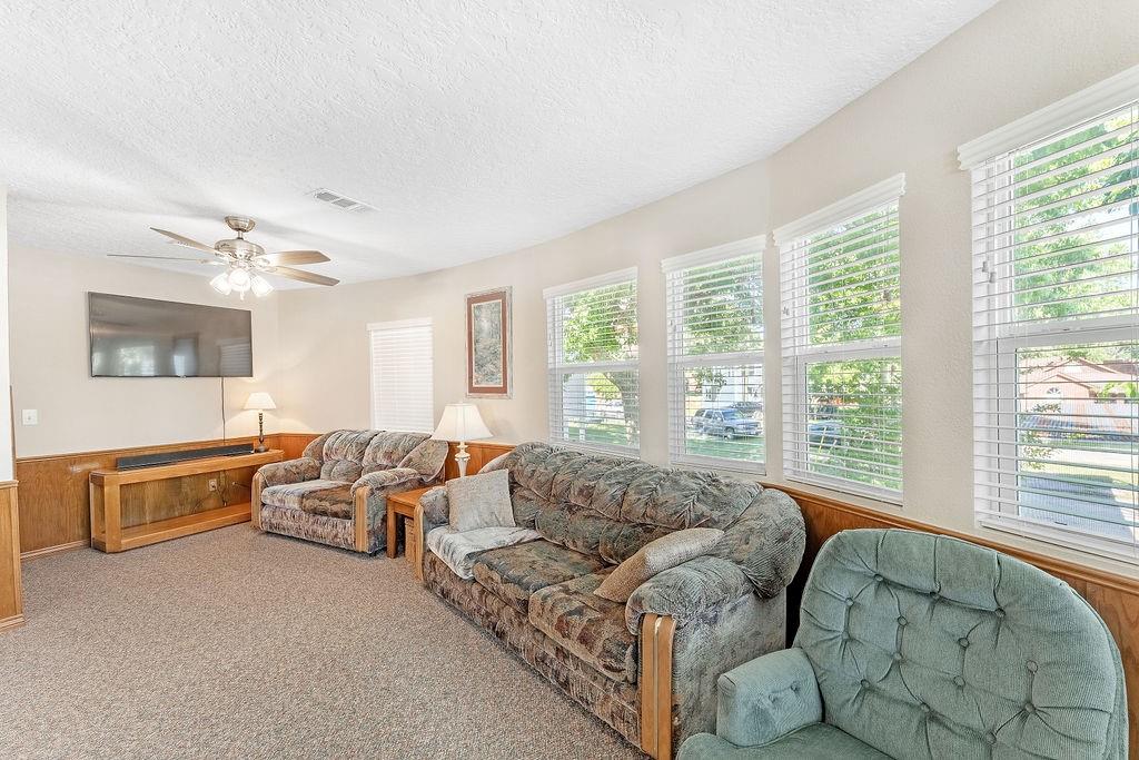 210 W Lakeview, Onalaska, Texas image 11