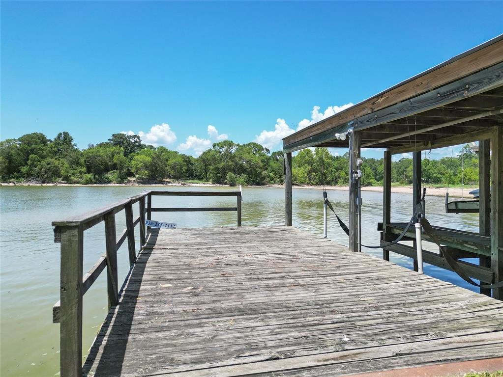 210 W Lakeview, Onalaska, Texas image 29