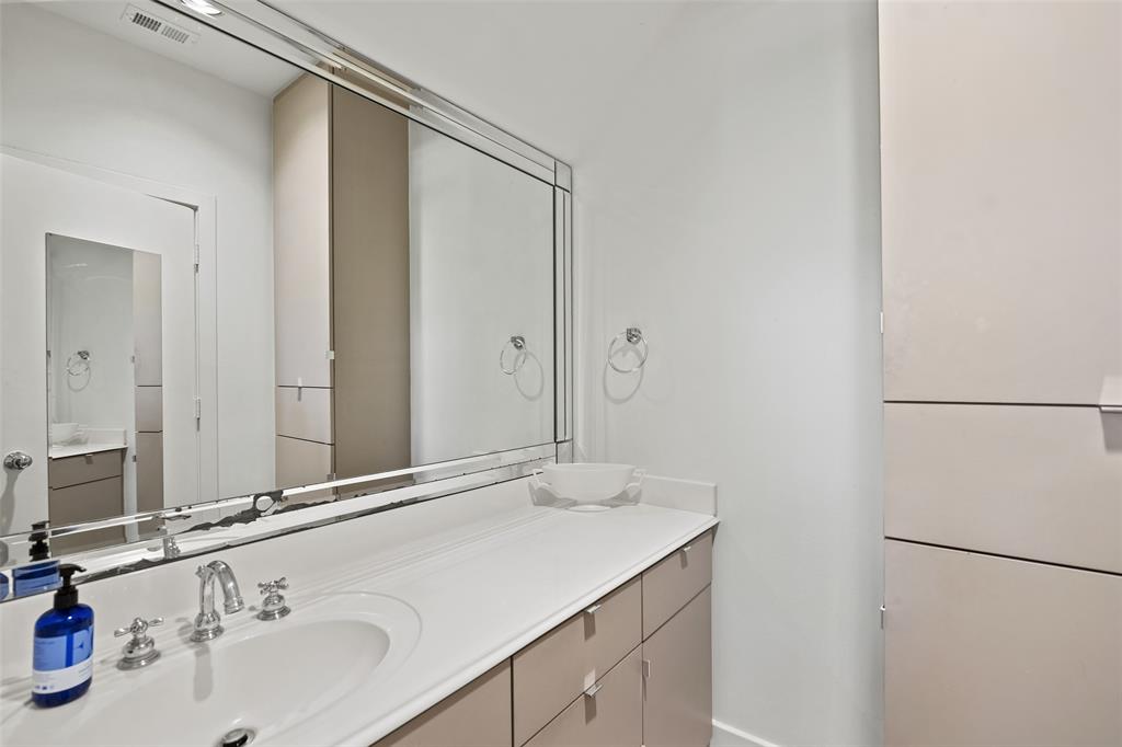 4812 Braeburn Drive, Bellaire, Texas image 38